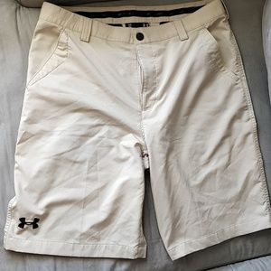 Under Armour khaki shorts